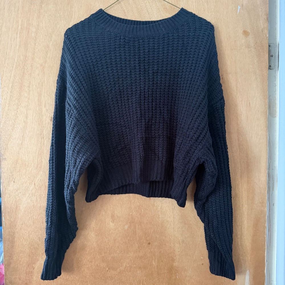 Black Chunky Knit Cropped Sweater Crewneck Pullover Waffle Texture